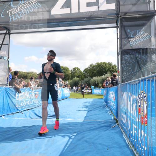 25.08.2024 - Elbe Triathlon Hamburg H.Heesch http://msf.ph/oto/6886588 25.08.2024 11:27:04 Ziel 219, 464, 664 meine-sportfotos.de