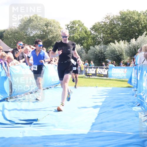 25.08.2024 - Elbe Triathlon Hamburg H.Heesch http://msf.ph/oto/6886601 25.08.2024 11:34:21 Ziel 606, 671, 683, 795, 1429 meine-sportfotos.de