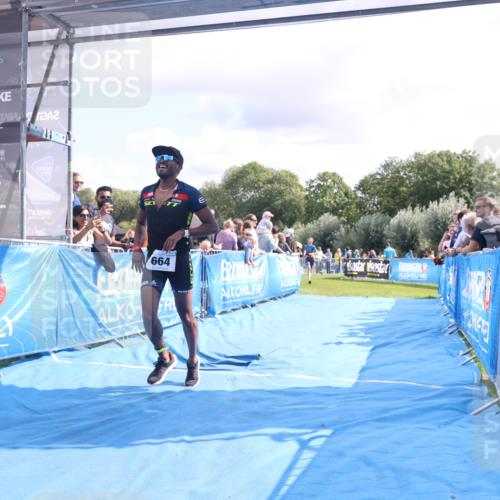 25.08.2024 - Elbe Triathlon Hamburg H.Heesch http://msf.ph/oto/6886623 25.08.2024 11:27:07 Ziel 219, 464, 664 meine-sportfotos.de