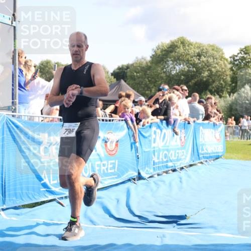 25.08.2024 - Elbe Triathlon Hamburg H.Heesch http://msf.ph/oto/6886646 25.08.2024 11:34:24 Ziel 606, 671, 683, 795, 1429 meine-sportfotos.de