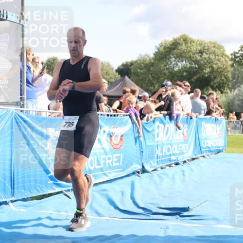 25.08.2024 - Elbe Triathlon Hamburg H.Heesch http://msf.ph/oto/6886648 25.08.2024 11:34:24 Ziel 606, 671, 683, 795, 1429 meine-sportfotos.de