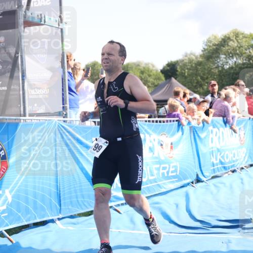 25.08.2024 - Elbe Triathlon Hamburg H.Heesch http://msf.ph/oto/6886682 25.08.2024 11:34:36 Ziel 328, 651, 706, 799 meine-sportfotos.de