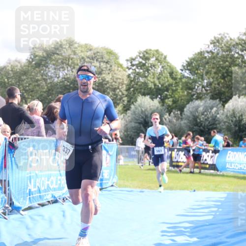 25.08.2024 - Elbe Triathlon Hamburg H.Heesch http://msf.ph/oto/6886694 25.08.2024 11:27:23 Ziel 337, 561, 625 meine-sportfotos.de