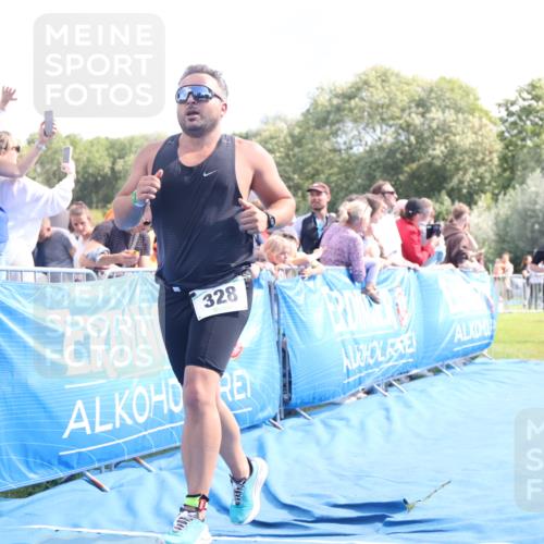 25.08.2024 - Elbe Triathlon Hamburg H.Heesch http://msf.ph/oto/6886697 25.08.2024 11:34:39 Ziel 328, 651, 706, 773, 799 meine-sportfotos.de