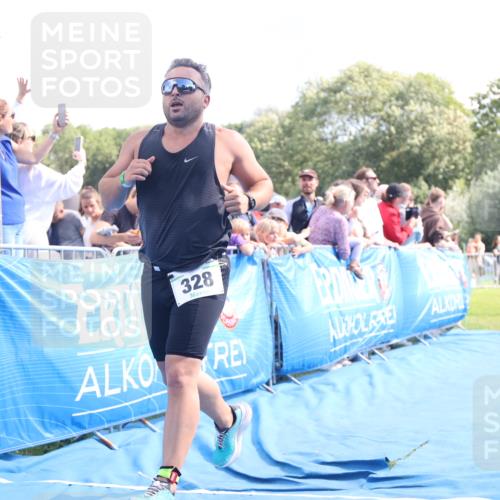 25.08.2024 - Elbe Triathlon Hamburg H.Heesch http://msf.ph/oto/6886699 25.08.2024 11:34:39 Ziel 328, 651, 706, 773, 799 meine-sportfotos.de