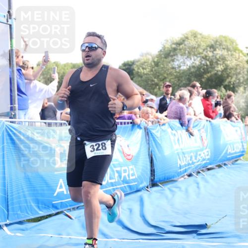 25.08.2024 - Elbe Triathlon Hamburg H.Heesch http://msf.ph/oto/6886701 25.08.2024 11:34:39 Ziel 328, 651, 706, 773, 799 meine-sportfotos.de