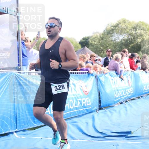 25.08.2024 - Elbe Triathlon Hamburg H.Heesch http://msf.ph/oto/6886705 25.08.2024 11:34:39 Ziel 328, 651, 706, 773, 799 meine-sportfotos.de