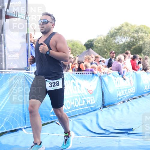 25.08.2024 - Elbe Triathlon Hamburg H.Heesch http://msf.ph/oto/6886709 25.08.2024 11:34:39 Ziel 328, 651, 706, 773, 799 meine-sportfotos.de