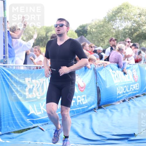 25.08.2024 - Elbe Triathlon Hamburg H.Heesch http://msf.ph/oto/6886737 25.08.2024 11:34:42 Ziel 328, 651, 706, 773, 799 meine-sportfotos.de