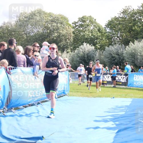 25.08.2024 - Elbe Triathlon Hamburg H.Heesch http://msf.ph/oto/6886810 25.08.2024 11:27:32 Ziel 314, 553, 561, 625, 657, 702 meine-sportfotos.de