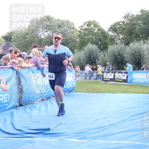 25.08.2024 - Elbe Triathlon Hamburg H.Heesch http://msf.ph/oto/6886811 25.08.2024 11:34:53 Ziel 653, 773 meine-sportfotos.de