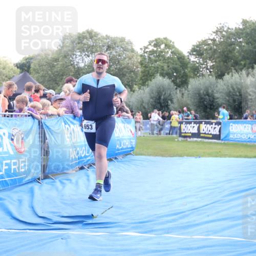 25.08.2024 - Elbe Triathlon Hamburg H.Heesch http://msf.ph/oto/6886813 25.08.2024 11:34:53 Ziel 653, 773 meine-sportfotos.de