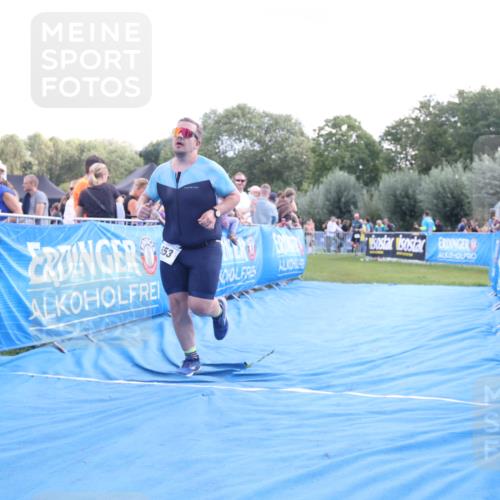 25.08.2024 - Elbe Triathlon Hamburg H.Heesch http://msf.ph/oto/6886823 25.08.2024 11:34:53 Ziel 653, 773 meine-sportfotos.de