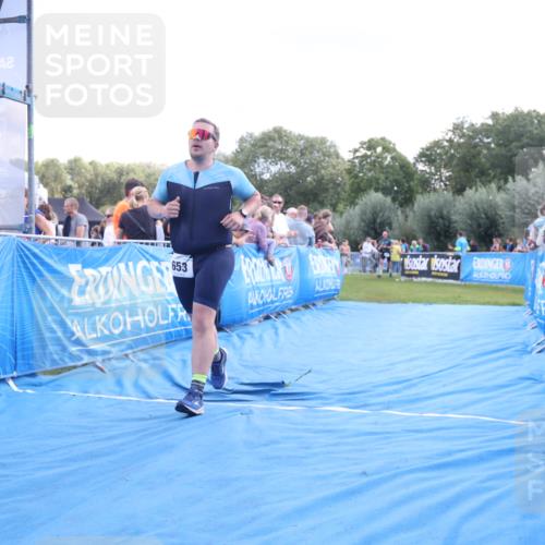25.08.2024 - Elbe Triathlon Hamburg H.Heesch http://msf.ph/oto/6886826 25.08.2024 11:34:54 Ziel 653, 773 meine-sportfotos.de