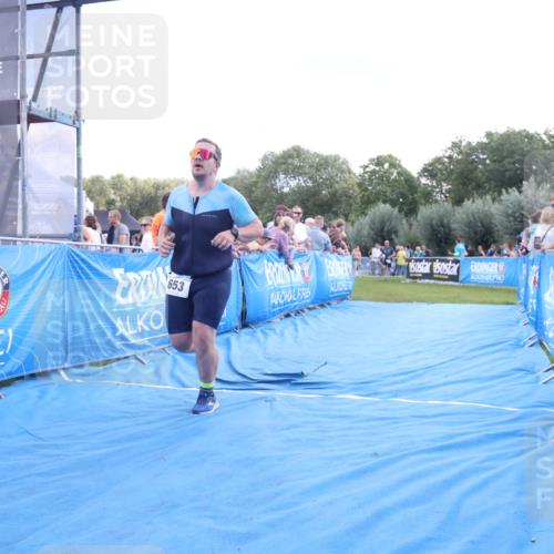 25.08.2024 - Elbe Triathlon Hamburg H.Heesch http://msf.ph/oto/6886829 25.08.2024 11:34:54 Ziel 653, 773 meine-sportfotos.de