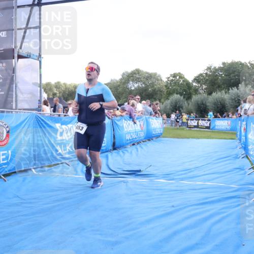 25.08.2024 - Elbe Triathlon Hamburg H.Heesch http://msf.ph/oto/6886830 25.08.2024 11:34:54 Ziel 653, 773 meine-sportfotos.de