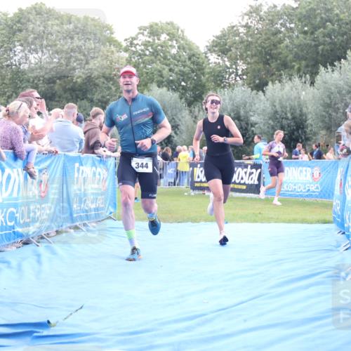 25.08.2024 - Elbe Triathlon Hamburg H.Heesch http://msf.ph/oto/6886834 25.08.2024 11:35:02 Ziel 344, 484 meine-sportfotos.de