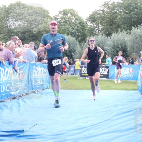 25.08.2024 - Elbe Triathlon Hamburg H.Heesch http://msf.ph/oto/6886838 25.08.2024 11:35:02 Ziel 344, 484 meine-sportfotos.de