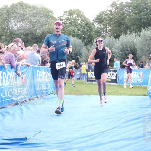 25.08.2024 - Elbe Triathlon Hamburg H.Heesch http://msf.ph/oto/6886839 25.08.2024 11:35:02 Ziel 344, 484 meine-sportfotos.de