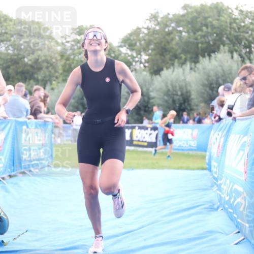 25.08.2024 - Elbe Triathlon Hamburg H.Heesch http://msf.ph/oto/6886846 25.08.2024 11:35:04 Ziel 344, 484 meine-sportfotos.de
