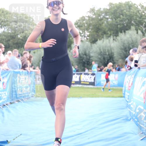 25.08.2024 - Elbe Triathlon Hamburg H.Heesch http://msf.ph/oto/6886850 25.08.2024 11:35:04 Ziel 344, 484 meine-sportfotos.de