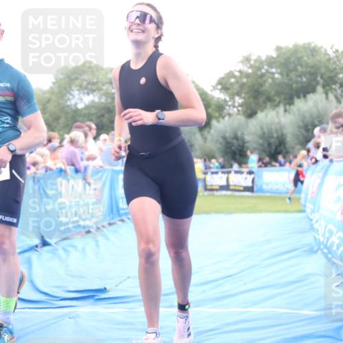 25.08.2024 - Elbe Triathlon Hamburg H.Heesch http://msf.ph/oto/6886856 25.08.2024 11:35:04 Ziel 344, 484 meine-sportfotos.de