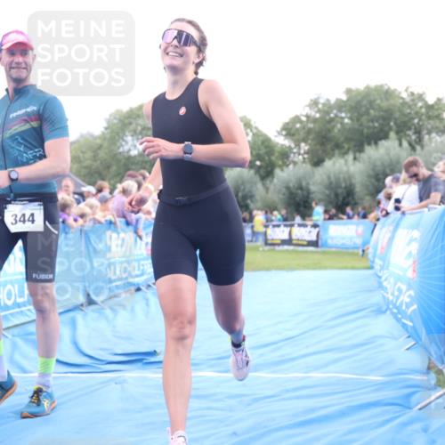 25.08.2024 - Elbe Triathlon Hamburg H.Heesch http://msf.ph/oto/6886858 25.08.2024 11:35:04 Ziel 344, 484 meine-sportfotos.de