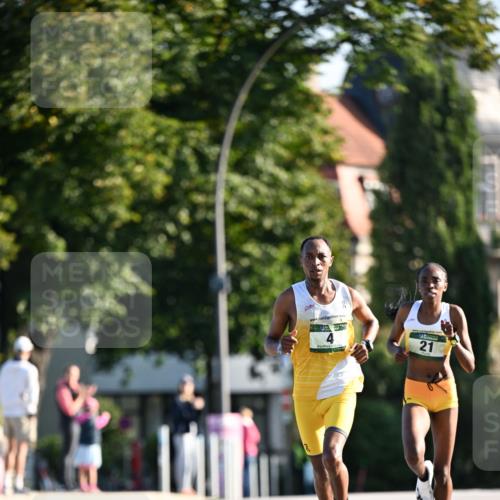 01.09.2024 - BARMER Alsterlauf Dr. Thomas Lammeyer http://msf.ph/oto/6886932 01.09.2024 09:17:20 Laufen 2, 21 meine-sportfotos.de