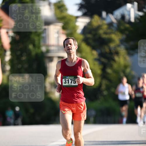 01.09.2024 - BARMER Alsterlauf Dr. Thomas Lammeyer http://msf.ph/oto/6887228 01.09.2024 09:19:04 Laufen 5, 3175 meine-sportfotos.de