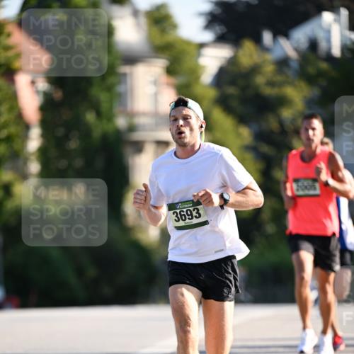 01.09.2024 - BARMER Alsterlauf Dr. Thomas Lammeyer http://msf.ph/oto/6887297 01.09.2024 09:19:29 Laufen 5, 3693 meine-sportfotos.de