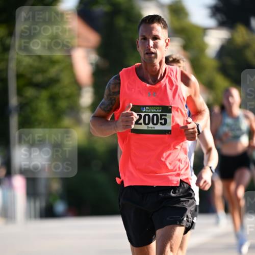 01.09.2024 - BARMER Alsterlauf Dr. Thomas Lammeyer http://msf.ph/oto/6887312 01.09.2024 09:19:31 Laufen 35, 2005 meine-sportfotos.de