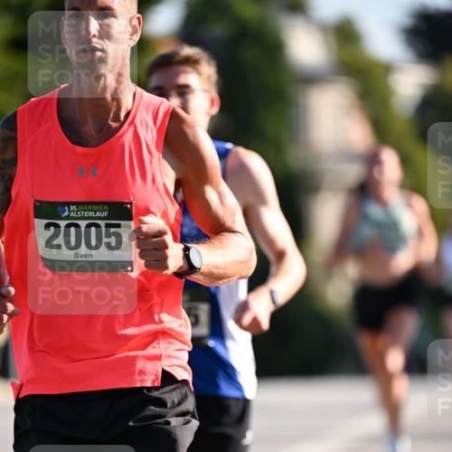 01.09.2024 - BARMER Alsterlauf Dr. Thomas Lammeyer http://msf.ph/oto/6887315 01.09.2024 09:19:32 Laufen 35, 2005 meine-sportfotos.de