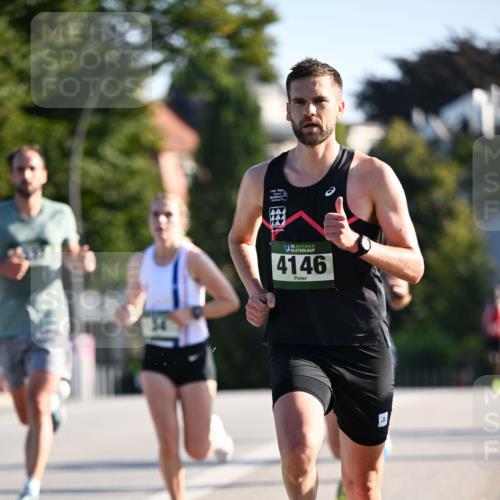 01.09.2024 - BARMER Alsterlauf Dr. Thomas Lammeyer http://msf.ph/oto/6887332 01.09.2024 09:19:35 Laufen 34, 35, 4146 meine-sportfotos.de
