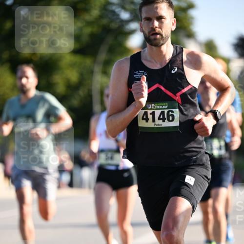 01.09.2024 - BARMER Alsterlauf Dr. Thomas Lammeyer http://msf.ph/oto/6887335 01.09.2024 09:19:35 Laufen 35, 4146 meine-sportfotos.de
