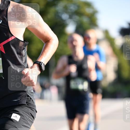 01.09.2024 - BARMER Alsterlauf Dr. Thomas Lammeyer http://msf.ph/oto/6887337 01.09.2024 09:19:36 Laufen  meine-sportfotos.de