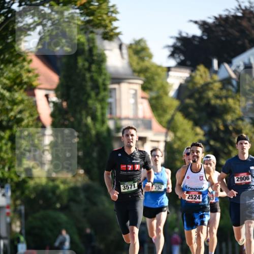 01.09.2024 - BARMER Alsterlauf Dr. Thomas Lammeyer http://msf.ph/oto/6887379 01.09.2024 09:19:58 Laufen 0, 3571, 2906, 2524 meine-sportfotos.de