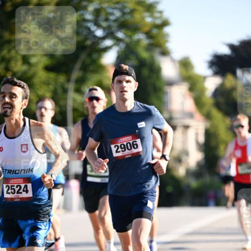 01.09.2024 - BARMER Alsterlauf Dr. Thomas Lammeyer http://msf.ph/oto/6887402 01.09.2024 09:20:01 Laufen 135, 2524, 2906 meine-sportfotos.de