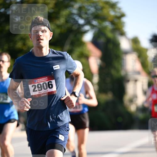 01.09.2024 - BARMER Alsterlauf Dr. Thomas Lammeyer http://msf.ph/oto/6887406 01.09.2024 09:20:02 Laufen 1035, 2906 meine-sportfotos.de