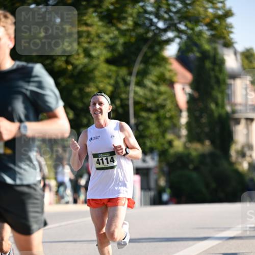 01.09.2024 - BARMER Alsterlauf Dr. Thomas Lammeyer http://msf.ph/oto/6887433 01.09.2024 09:20:08 Laufen 4114 meine-sportfotos.de