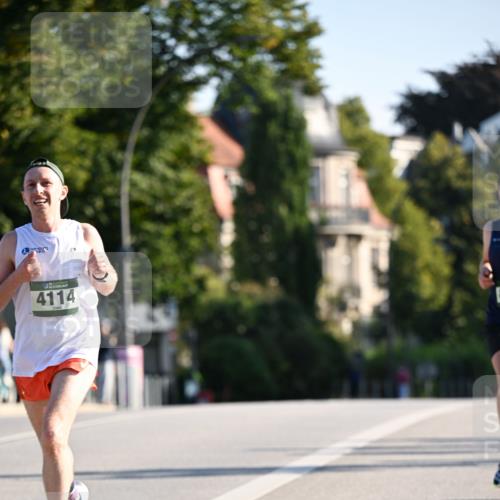 01.09.2024 - BARMER Alsterlauf Dr. Thomas Lammeyer http://msf.ph/oto/6887434 01.09.2024 09:20:08 Laufen 4114 meine-sportfotos.de