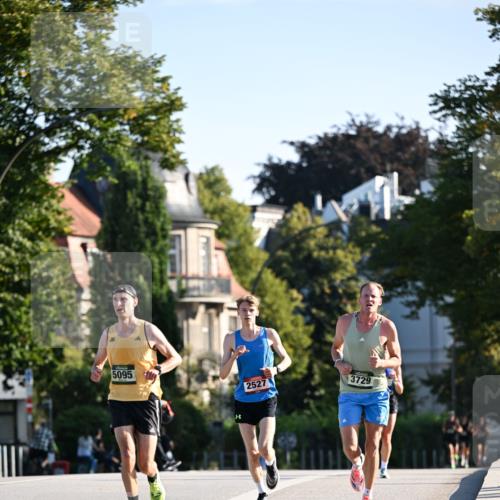 01.09.2024 - BARMER Alsterlauf Dr. Thomas Lammeyer http://msf.ph/oto/6887451 01.09.2024 09:20:16 Laufen 5095, 2527, 3729 meine-sportfotos.de