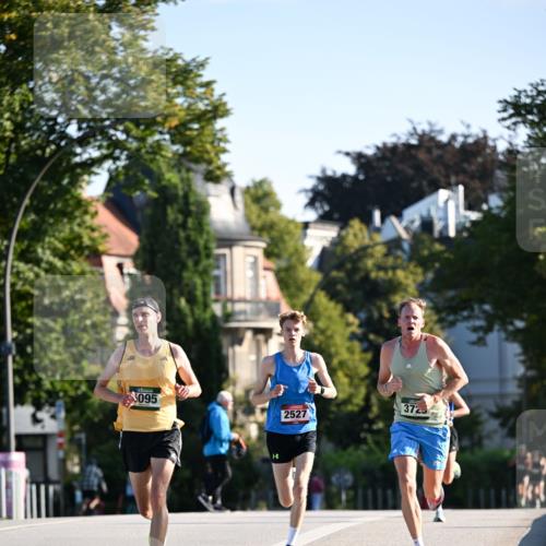 01.09.2024 - BARMER Alsterlauf Dr. Thomas Lammeyer http://msf.ph/oto/6887453 01.09.2024 09:20:17 Laufen 5095, 2527, 3725 meine-sportfotos.de