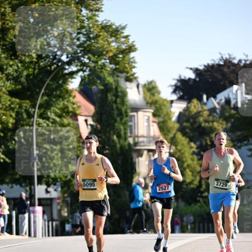 01.09.2024 - BARMER Alsterlauf Dr. Thomas Lammeyer http://msf.ph/oto/6887454 01.09.2024 09:20:17 Laufen 5095, 2527, 3729 meine-sportfotos.de