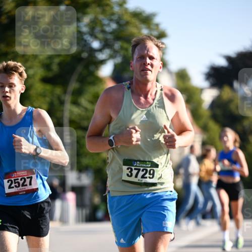 01.09.2024 - BARMER Alsterlauf Dr. Thomas Lammeyer http://msf.ph/oto/6887468 01.09.2024 09:20:20 Laufen 35, 2527, 4, 135, 3729 meine-sportfotos.de