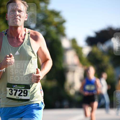 01.09.2024 - BARMER Alsterlauf Dr. Thomas Lammeyer http://msf.ph/oto/6887472 01.09.2024 09:20:20 Laufen 35, 3729 meine-sportfotos.de