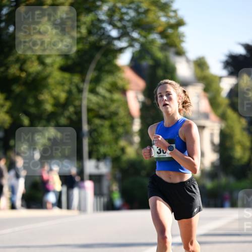 01.09.2024 - BARMER Alsterlauf Dr. Thomas Lammeyer http://msf.ph/oto/6887478 01.09.2024 09:20:22 Laufen 30 meine-sportfotos.de