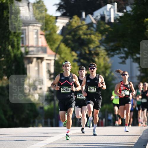 01.09.2024 - BARMER Alsterlauf Dr. Thomas Lammeyer http://msf.ph/oto/6887488 01.09.2024 09:20:31 Laufen 3251, 4455, 8047 meine-sportfotos.de