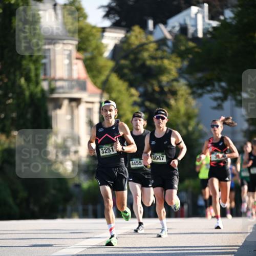 01.09.2024 - BARMER Alsterlauf Dr. Thomas Lammeyer http://msf.ph/oto/6887490 01.09.2024 09:20:31 Laufen 3251, 4455, 8047 meine-sportfotos.de