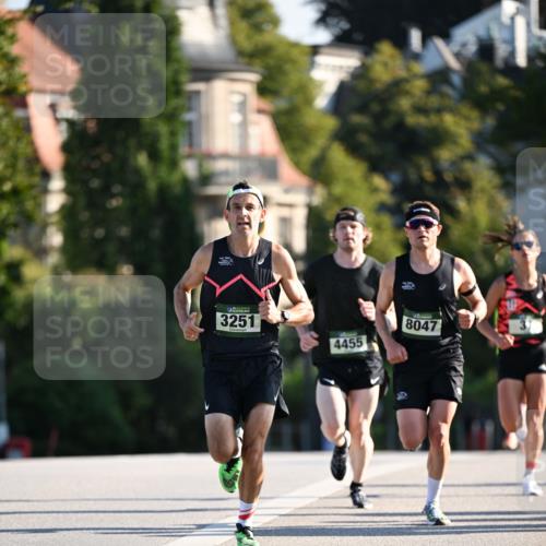 01.09.2024 - BARMER Alsterlauf Dr. Thomas Lammeyer http://msf.ph/oto/6887495 01.09.2024 09:20:32 Laufen 3251, 4455, 8047 meine-sportfotos.de