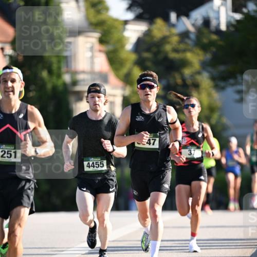 01.09.2024 - BARMER Alsterlauf Dr. Thomas Lammeyer http://msf.ph/oto/6887501 01.09.2024 09:20:33 Laufen 251, 4455, 47 meine-sportfotos.de